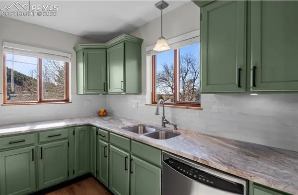 320 Columbine RD, Palmer Lake, CO 80133