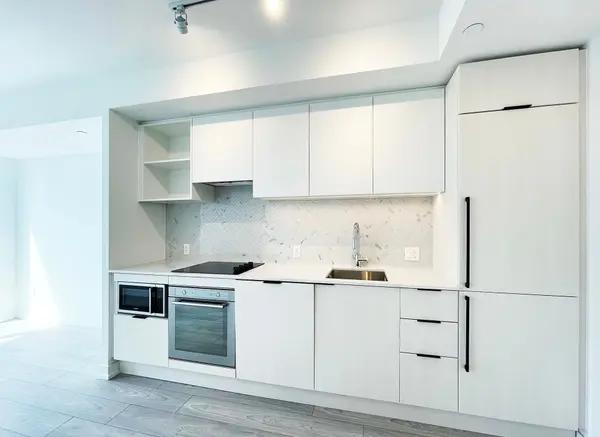 82 Dalhousie ST #3305, Toronto C08, ON M5B 0C5