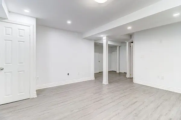 301 Old Harwood AVE, Ajax, ON L1Z 1J1