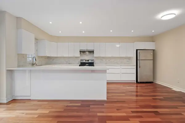 25 Maple Ridge CRES, Markham, ON L6E 1V3