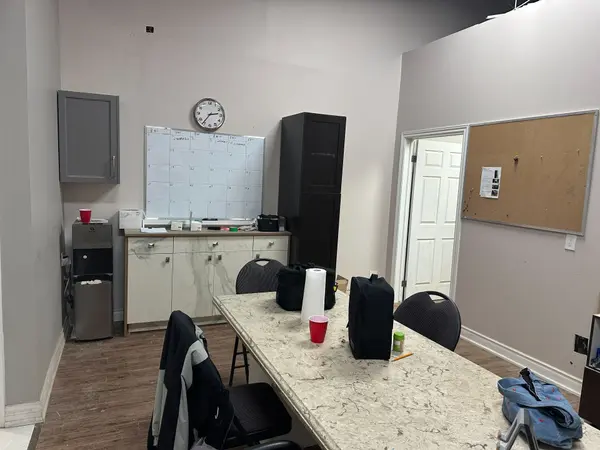 450 Matheson BLVD E #70, Mississauga, ON L4Z 2E5