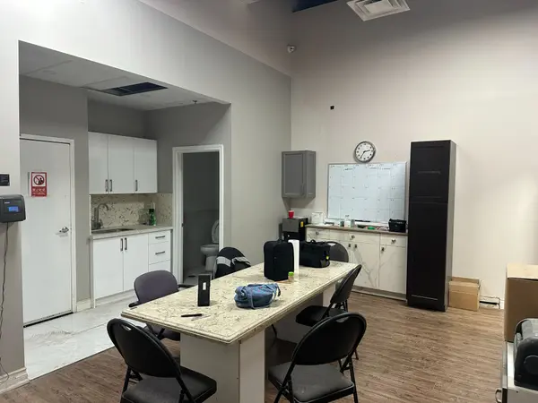 450 Matheson BLVD E #70, Mississauga, ON L4Z 2E5