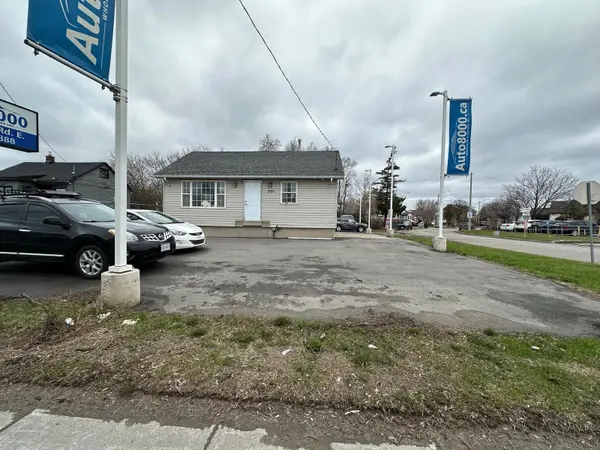 2789 Derry RD E, Mississauga, ON L4T 1A3