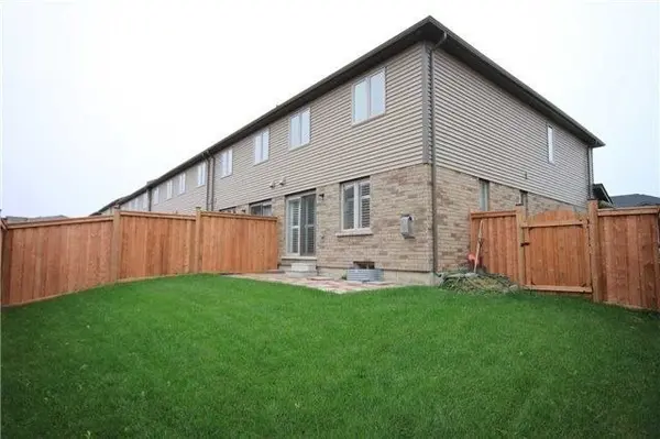 134 Westbank TRL, Hamilton, ON L8J 0H3