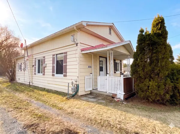 4866 2nd Line RD, South Glengarry, ON K0C 1Z0