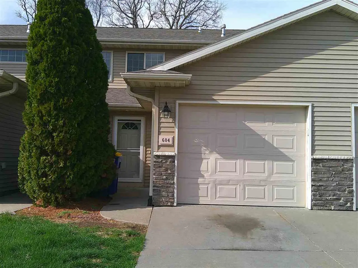 604 Duchess Dr, Solon, IA 52333