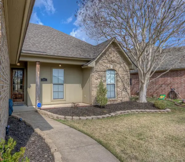 307 Briars Court, Bossier City, LA 71111