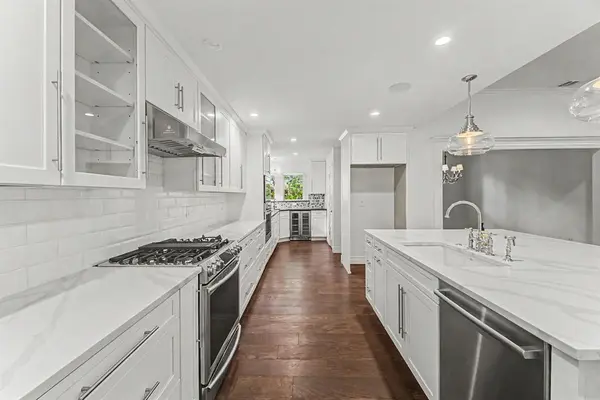 6812 Summer Meadow Lane, Dallas, TX 75252