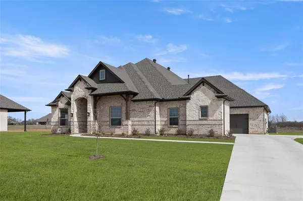 6013 Valley View Drive, Joshua, TX 76058