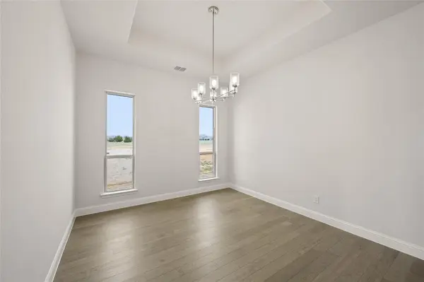 6013 Valley View Drive, Joshua, TX 76058