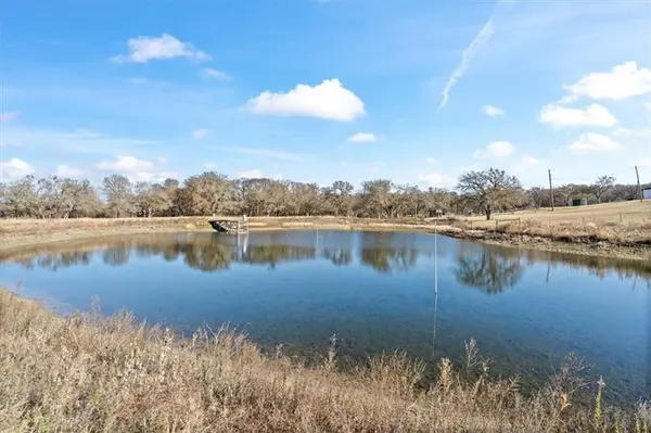 1430 Bays Road, Axtell, TX 76624