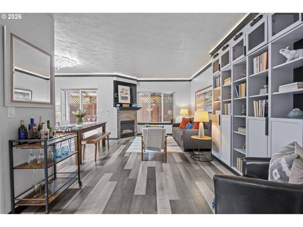 927 SE 193RD AVE, Gresham, OR 97233