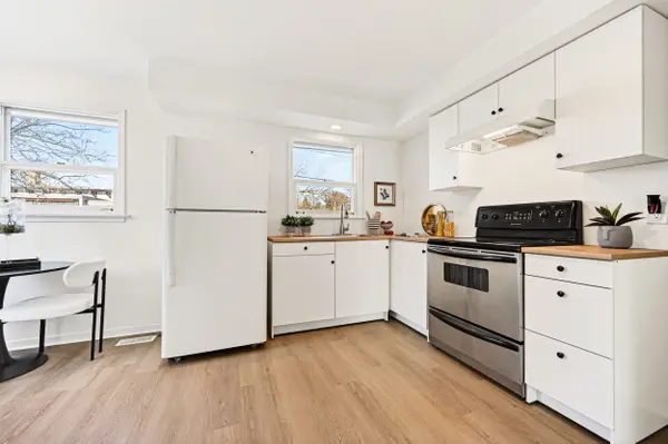 81 Maxome AVE, Toronto C14, ON M2M 3K2