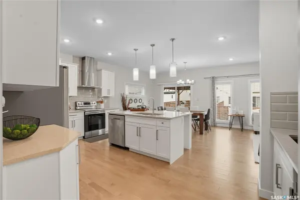 303 Dagnone CRESCENT, Saskatoon, SK S7V 0P7