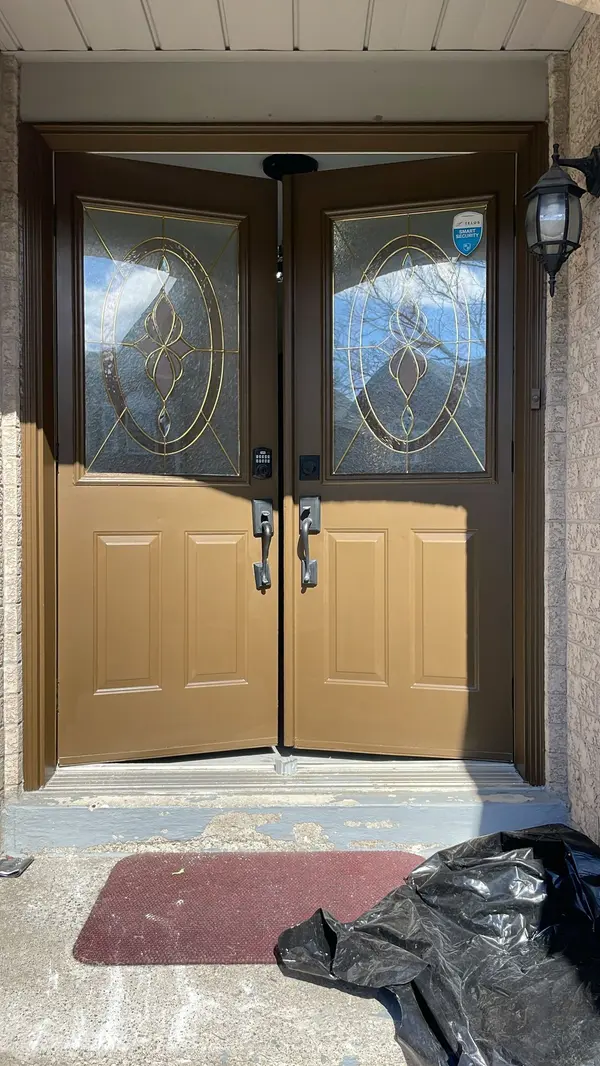 26 Goldenlight CIR, Brampton, ON L6X 4N6