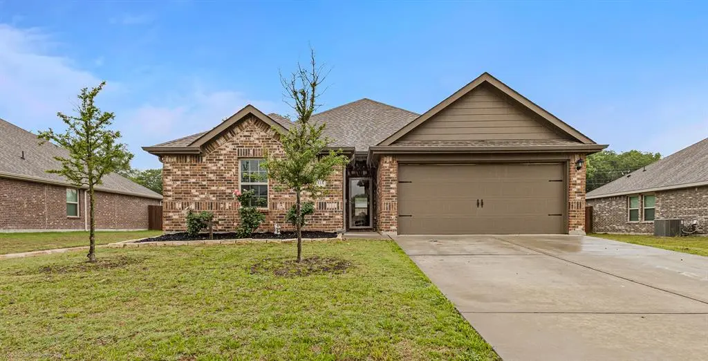 1818 Pecan Valley Drive, Kaufman, TX 75142