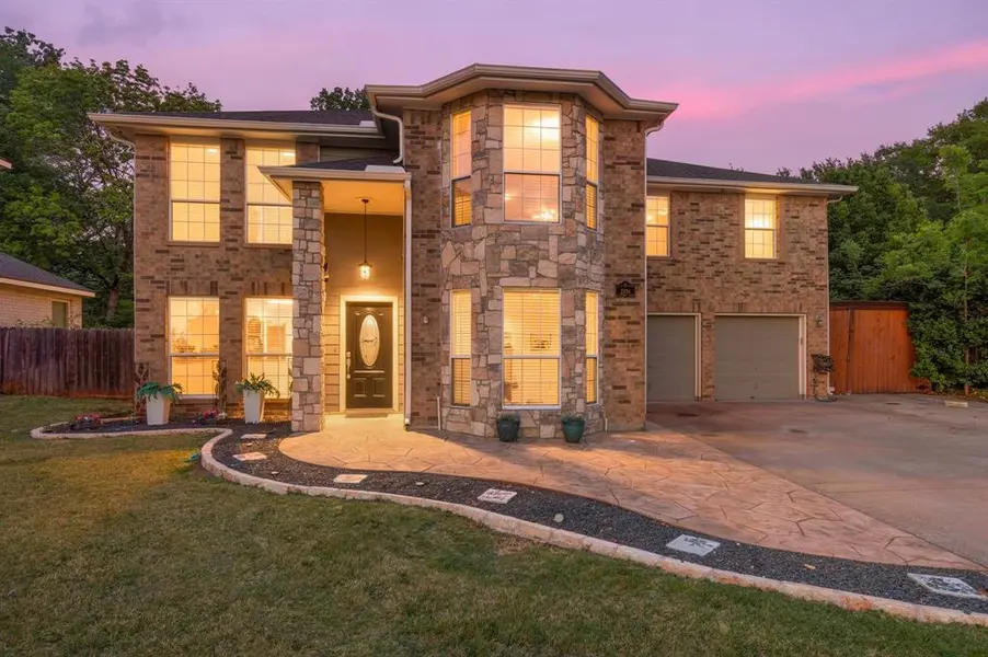 2704 Ridgemere Drive, Flower Mound, TX 75028