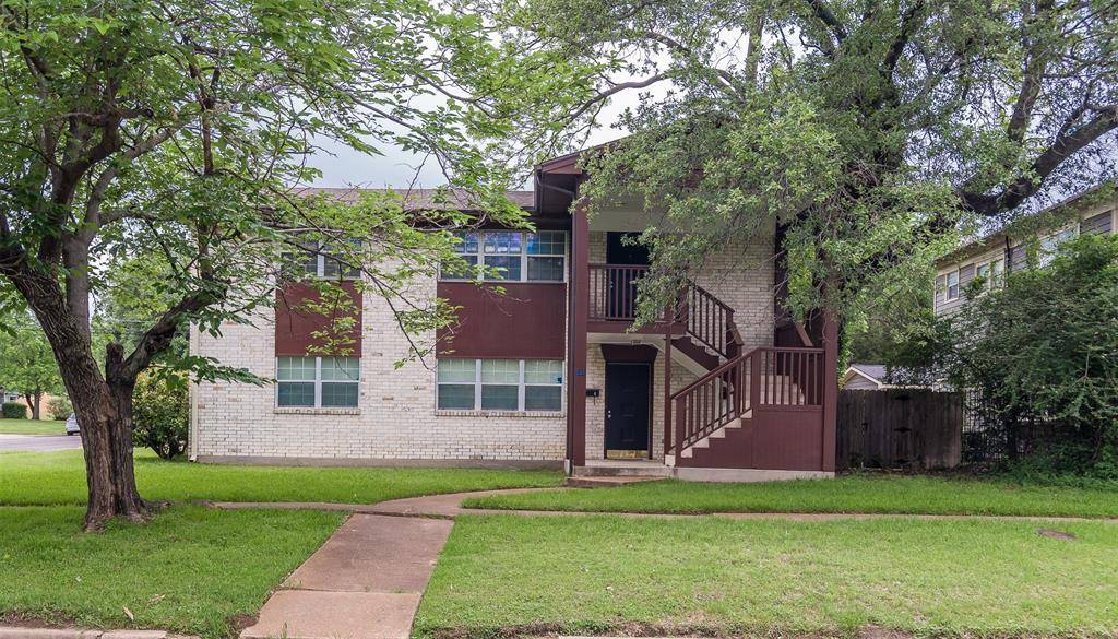 508 W Baylor Street #B, Ennis, TX 75119