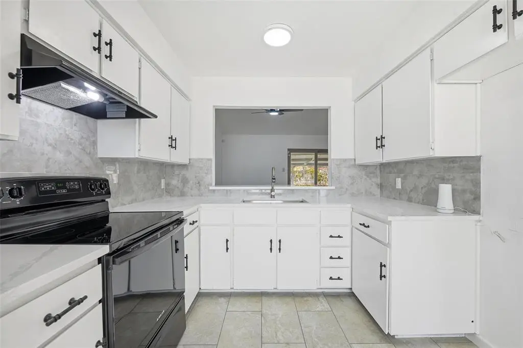 7825 Emerald Hills Way, North Richland Hills, TX 76180