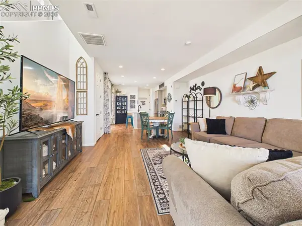 5047 Baseline VW, Colorado Springs, CO 80920