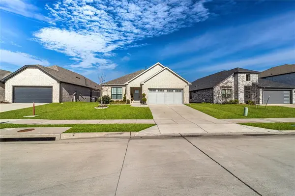 201 Brookview Drive, Lavon, TX 75166