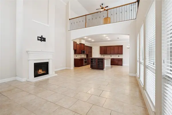 2460 Embleton Drive, Lewisville, TX 75067