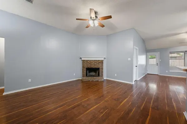 304 Odell Street, Cleburne, TX 76033