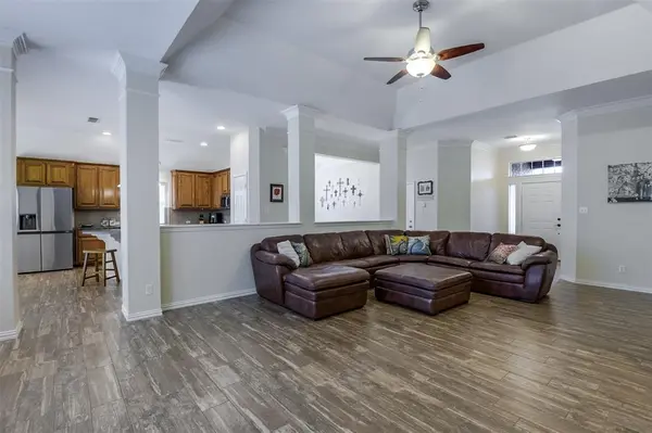 6507 Fannin Farm Way, Arlington, TX 76001