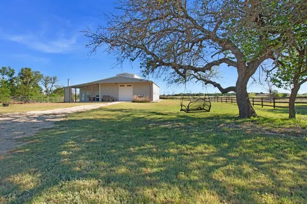 990 County Road 518, Hamilton, TX 76531