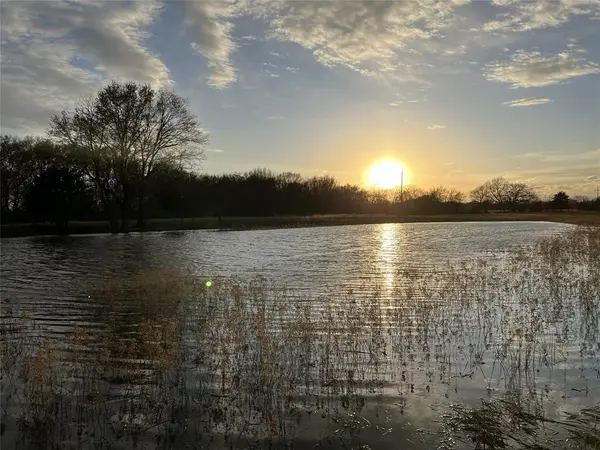 3950 Fm 47, Wills Point, TX 75169