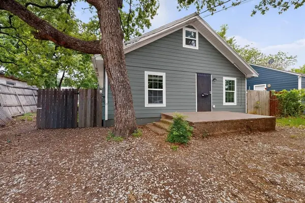 1210 Grant Street, Dallas, TX 75203