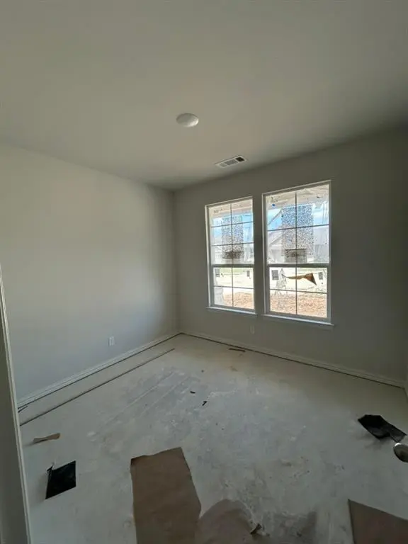 3514 Helena Street, Gainesville, TX 76240