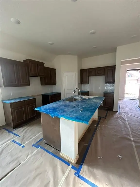 3512 Helena Street, Gainesville, TX 76240