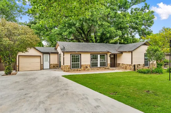 1800 Brook Hollow Drive, Fort Worth, TX 76114