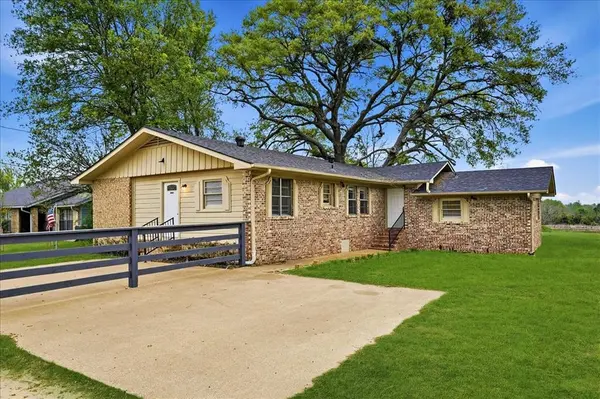 15106 County Road 431, Lindale, TX 75771