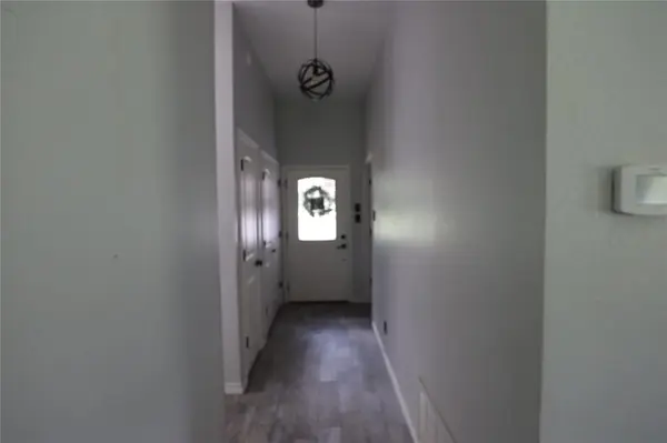 100 Thousand Oaks Lane, Joshua, TX 76058