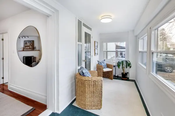 116 Hannaford ST, Toronto E02, ON M4E 3H1