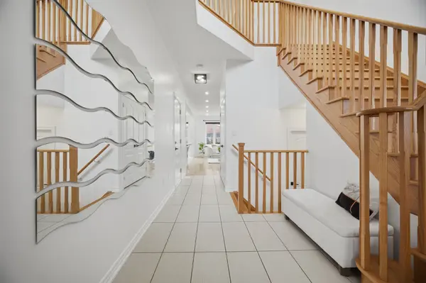 106 Kempenfelt TRL, Brampton, ON L7A 0Z9