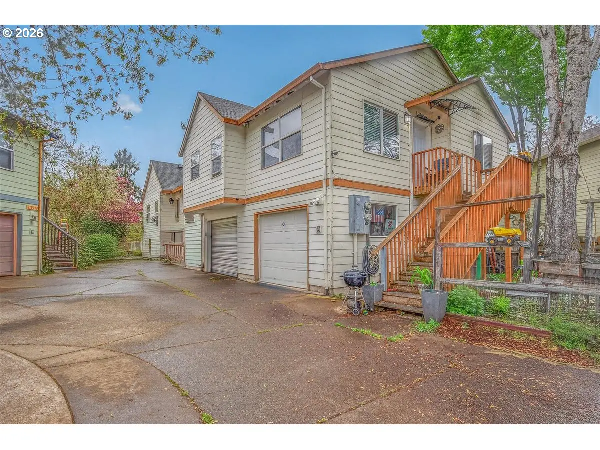 11905 11907 SE SCHILLER ST, Portland, OR 97266