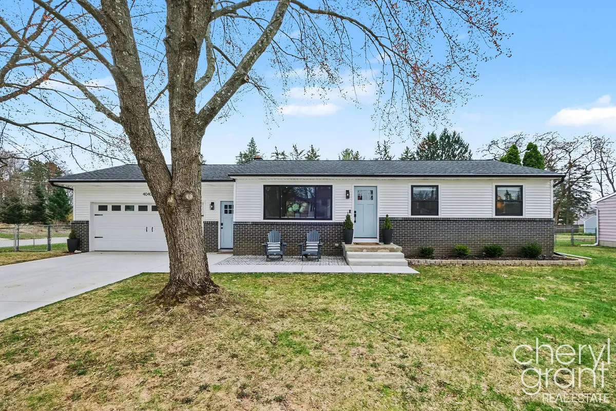 4040 Ziverts ST NE, Plainfield Twp, MI 49341