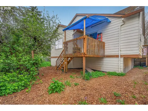 11905 11907 SE SCHILLER ST, Portland, OR 97266