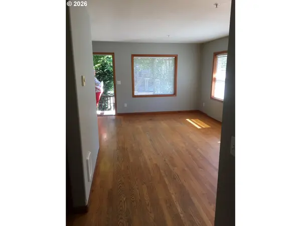 11905 11907 SE SCHILLER ST, Portland, OR 97266