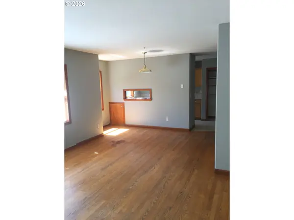 11905 11907 SE SCHILLER ST, Portland, OR 97266