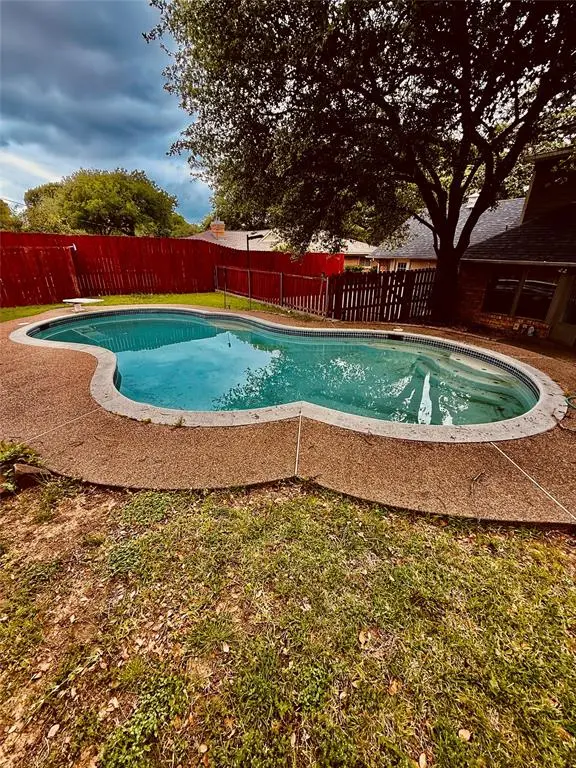 2888 Reedcroft Drive, Farmers Branch, TX 75234