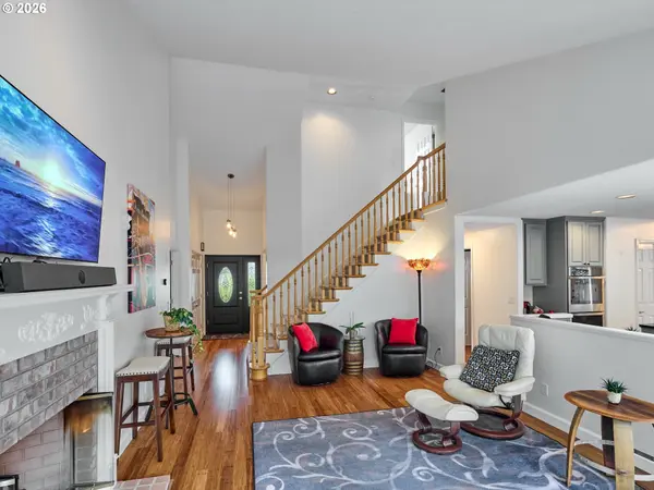 219 AMES CT, Silverton, OR 97381