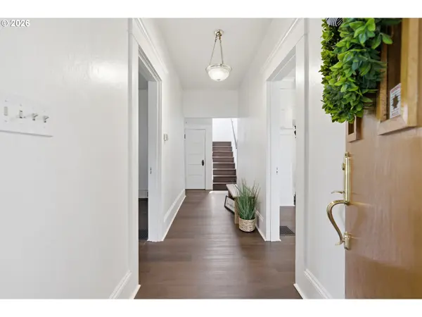 870 NW GARIBALDI ST, Hillsboro, OR 97124