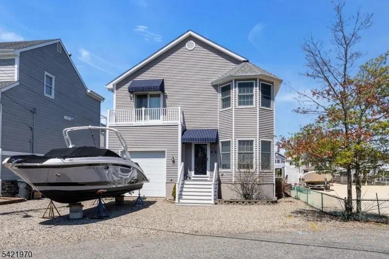 43 Farragut Dr, Brick Twp., NJ 08723