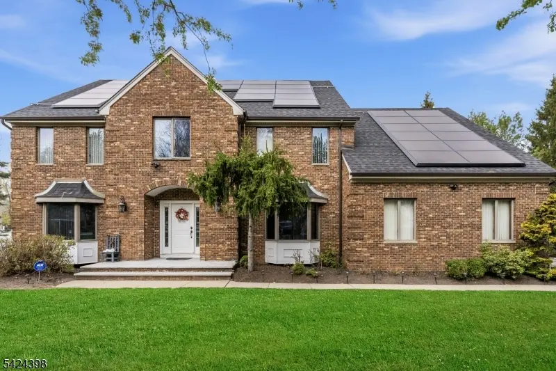 8 Danielle Dr, Wayne Twp., NJ 07470