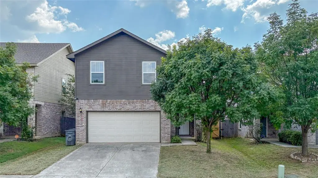 9922 Ironhorse Drive, Dallas, TX 75227