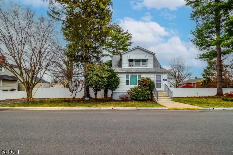 15 N River View Ave, Edison Twp., NJ 08817